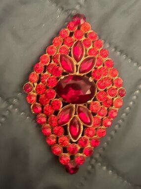 Vintage Rare Old Czech Vibrant Ruby Red Glass Open Back Gold Tone Brooch